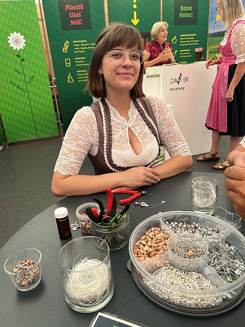 Basteltisch am Messestand